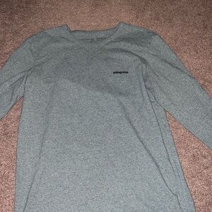 Patagonia women’s long sleeve